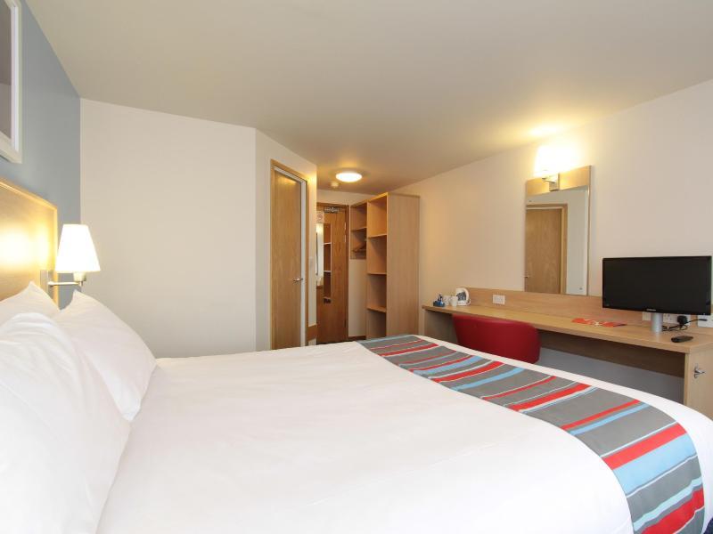 Travelodge Guildford Esterno foto