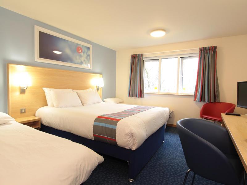 Travelodge Guildford Esterno foto